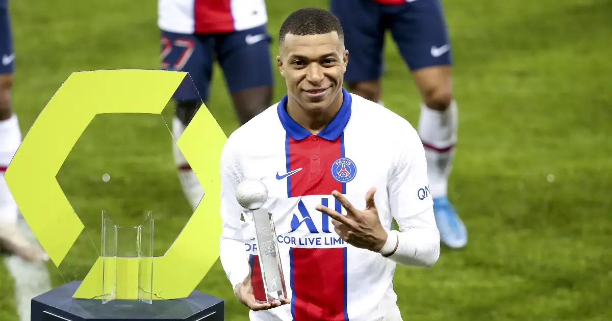 France chief urges Mbappe to stay at PSG amid Liverpool links