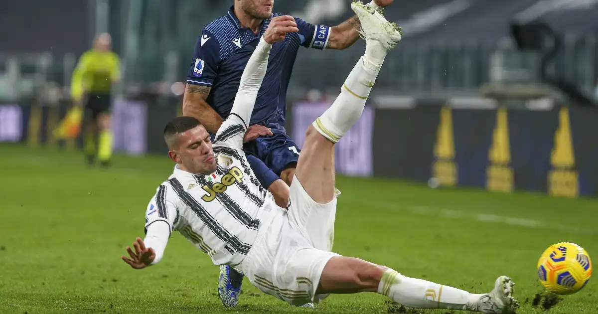 Everton remain in ‘pole’ position to snap up Juventus defender