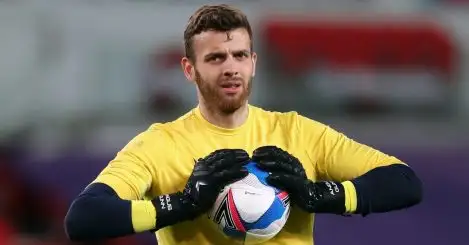 Norwich looking to re-sign keeper from Saints in £10m deal