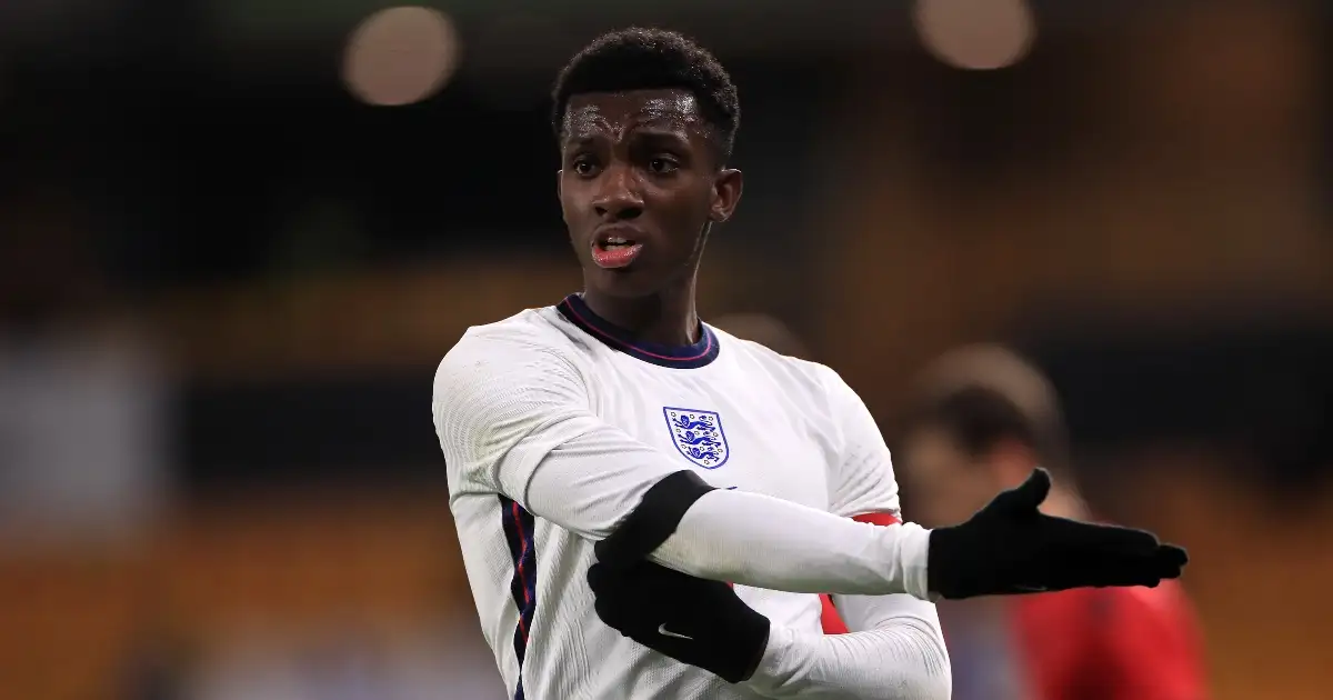 Arsenal to sell forward this summer if contract talks stall