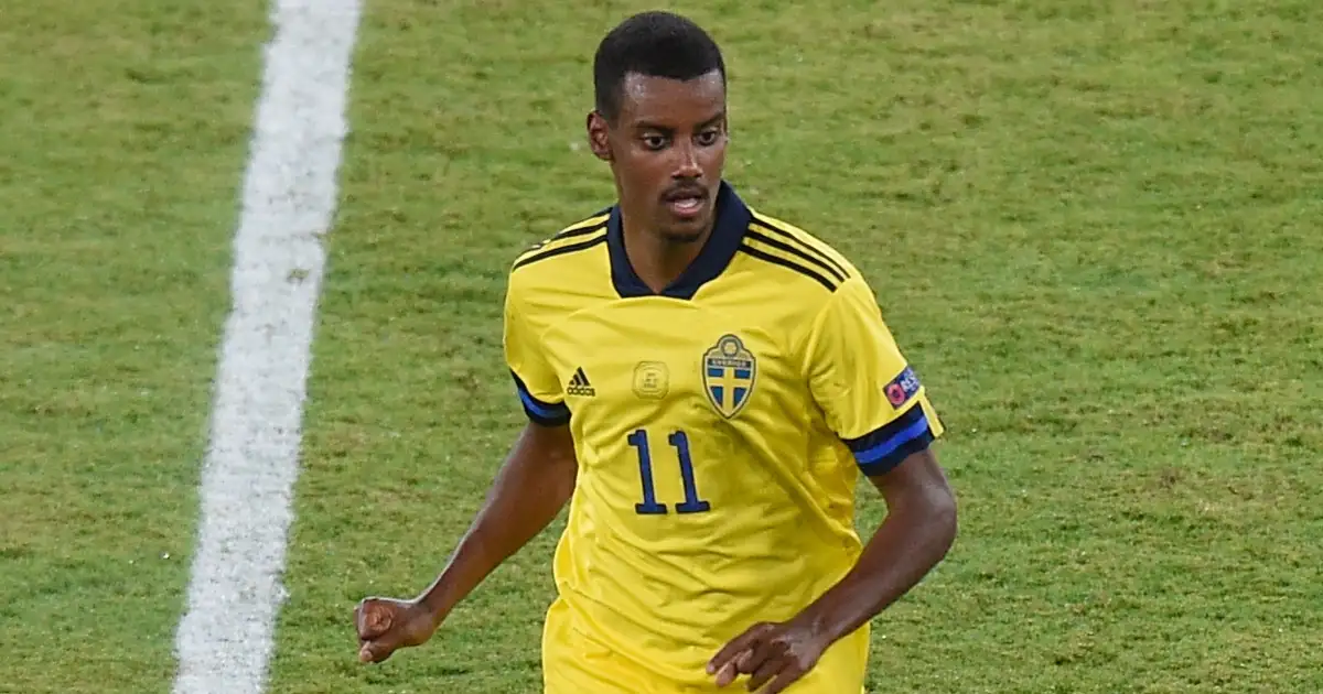 Arsenal ‘hold talks’ to lead Madrid in race for £59m striker