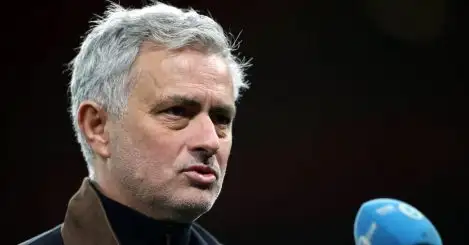 Mourinho plots second Chelsea raid, for £13.5m midfielder