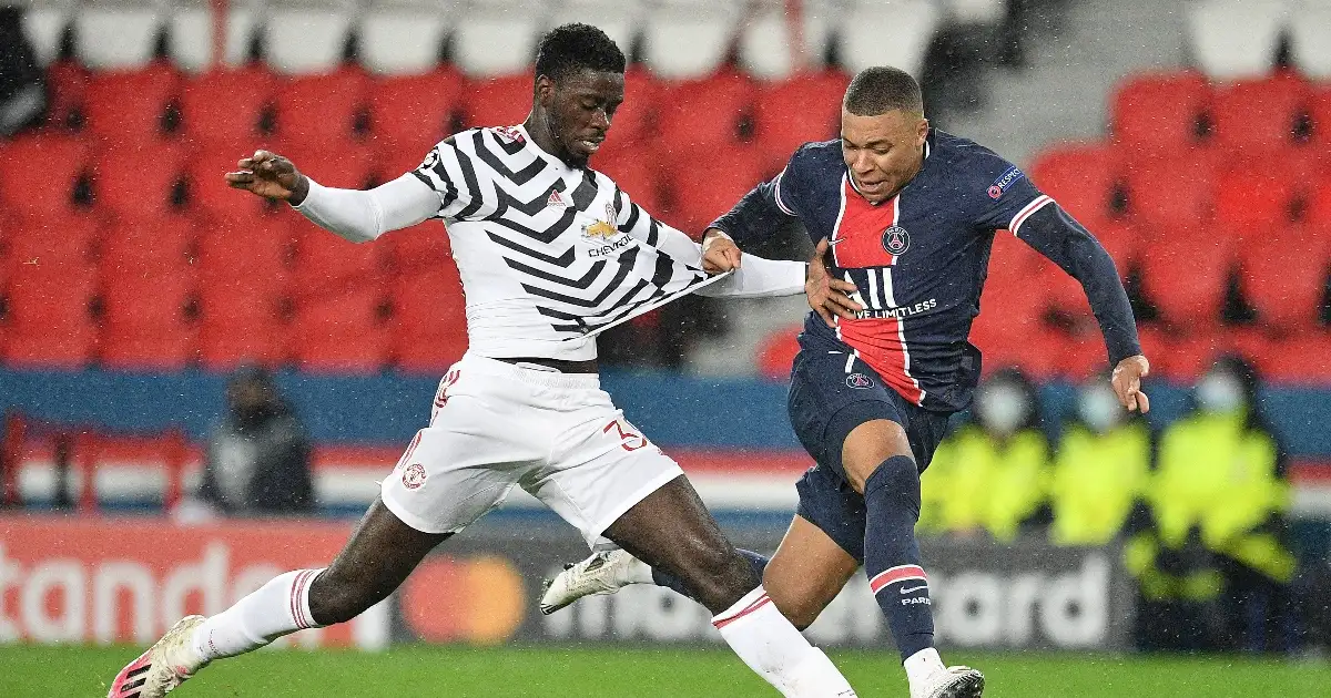 Aston Villa ‘handed boost’ in pursuit of Man Utd defender