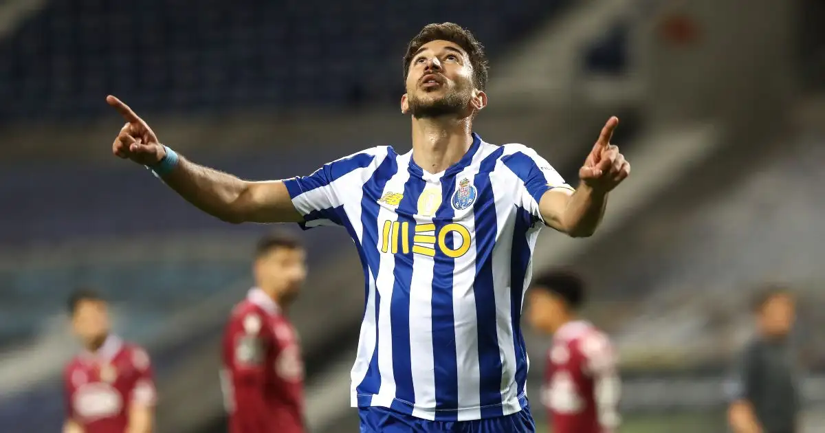 Liverpool midfielder should seal €13m Anfield exit ‘next week’