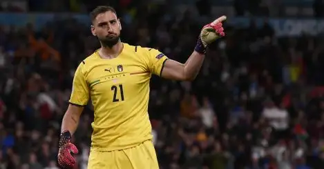 Italy keeper Donnarumma joins PSG on five-year contract