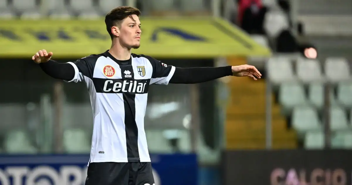 Shock target emerges as Spurs strike ‘total agreement’ for midfielder