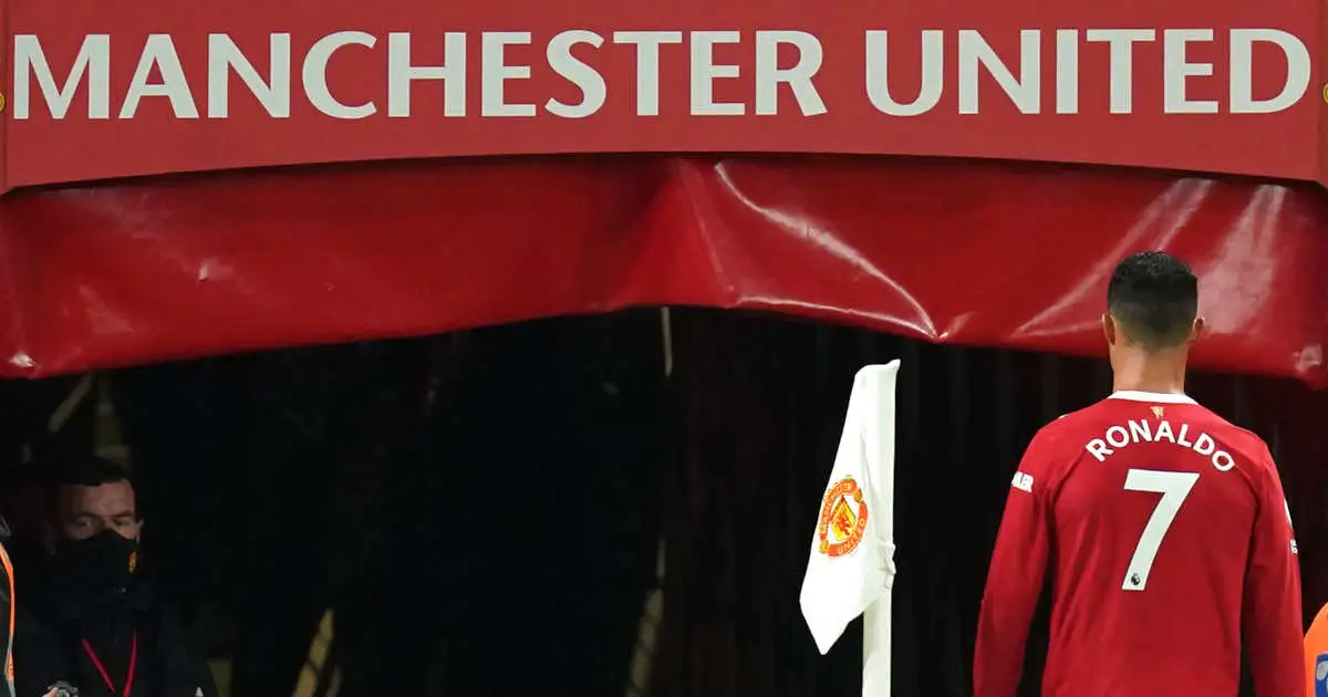 Ronaldo exits after Manchester United home defeat to Liverpool