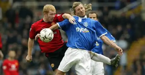 Man Utd legend Scholes names his three toughest opponents