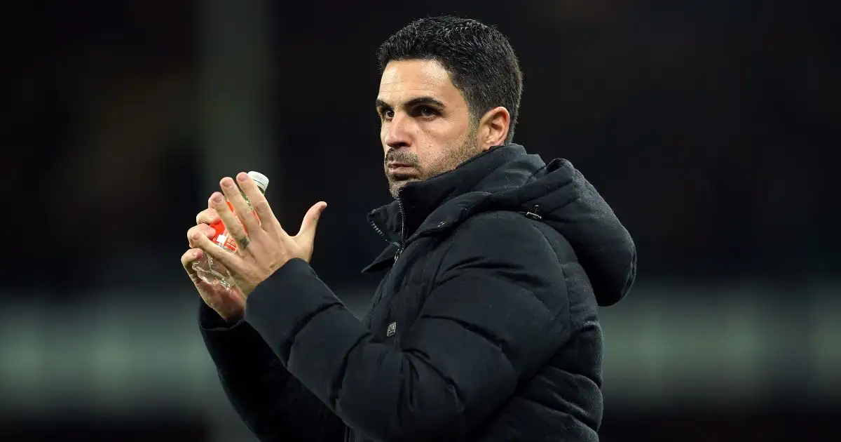 Arsenal boss Mikel Arteta claps the fans