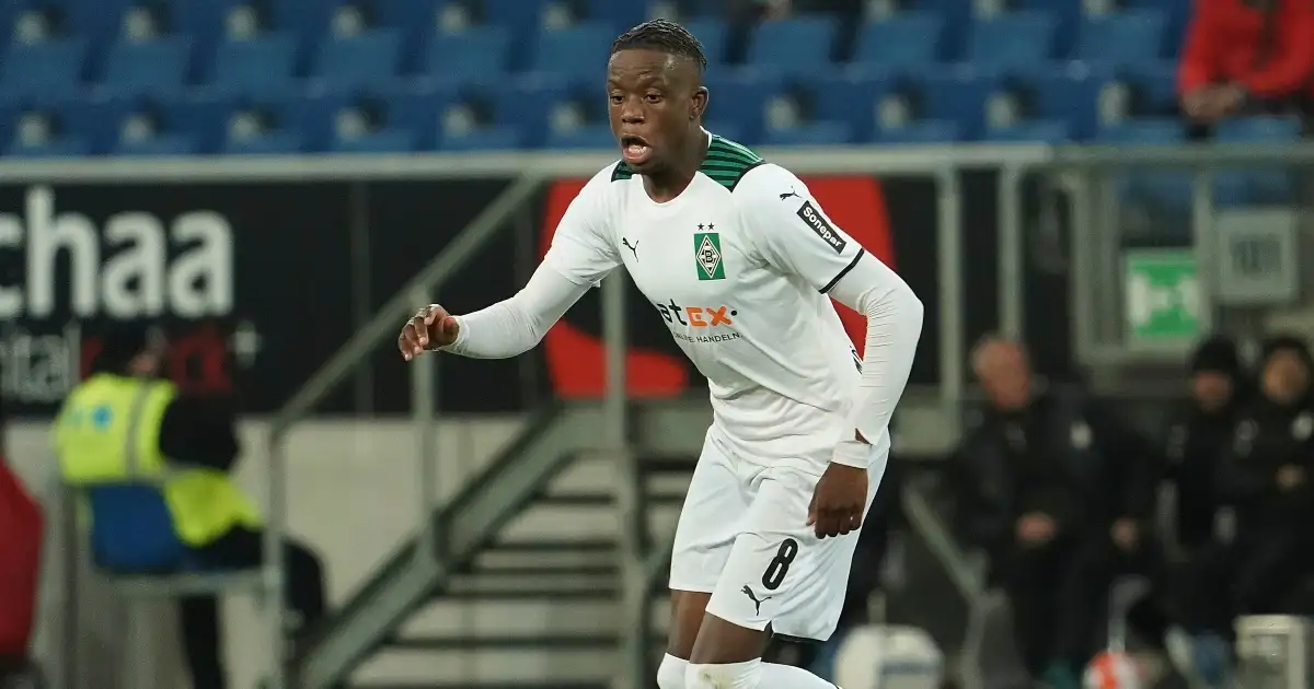 Prem-linked star confirms he will leave current club in the summer