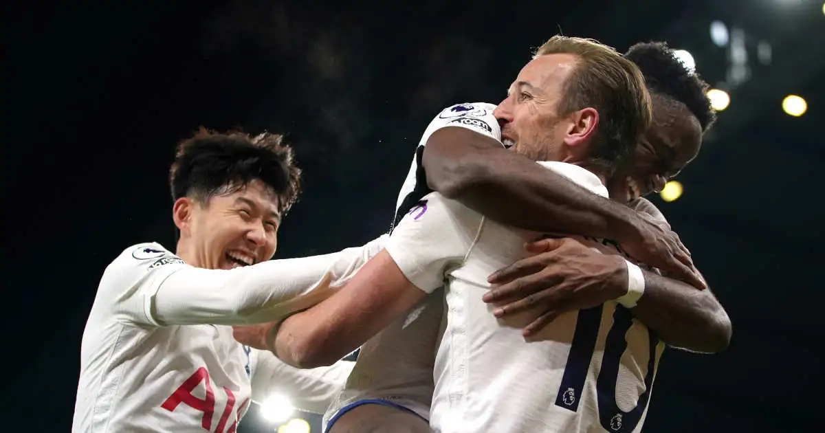 Spurs players celebrate their winning goal against Manchester City