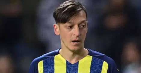 Ex-Arsenal player: ‘Ozil’s problem is that he had problems with everyone’