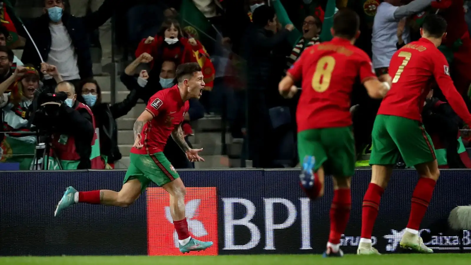 Liverpool target Otavio scores for Portugal