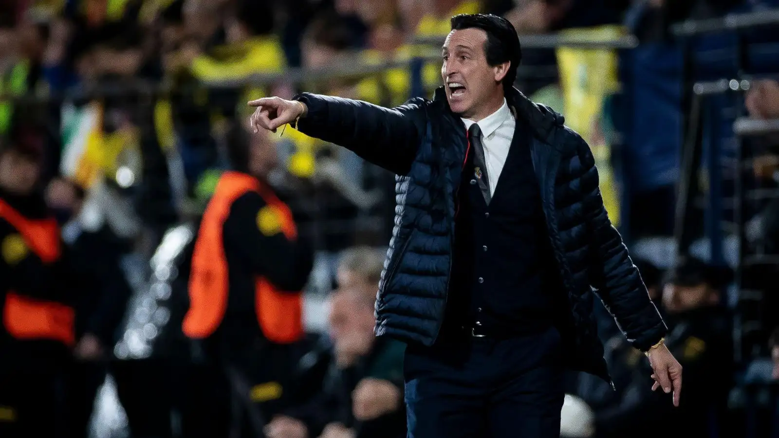 Unai Emery shouts instructions during a match against Liverpool