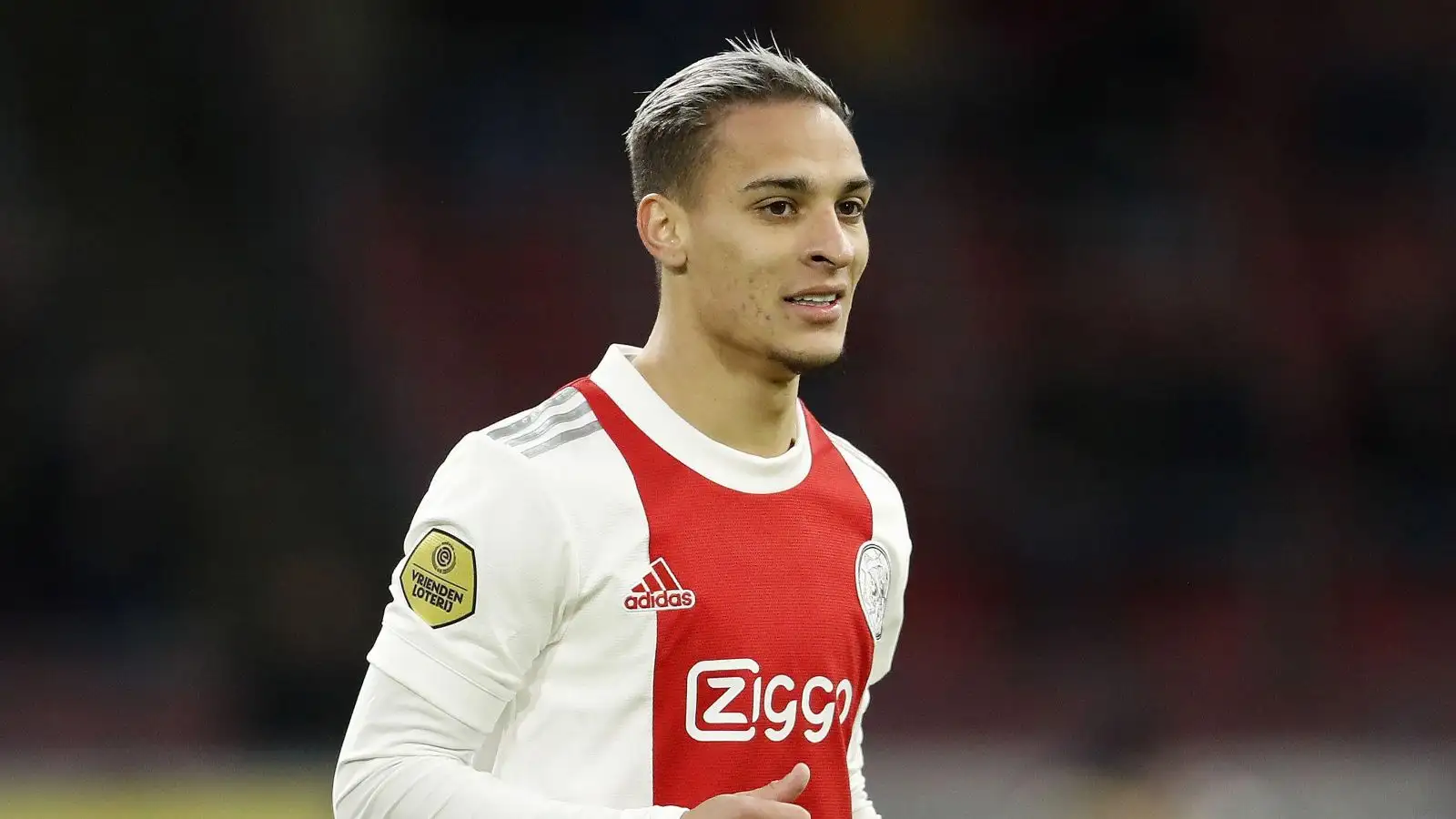 Man Utd target warned ‘to be careful’ this summer as club set asking price at £80m