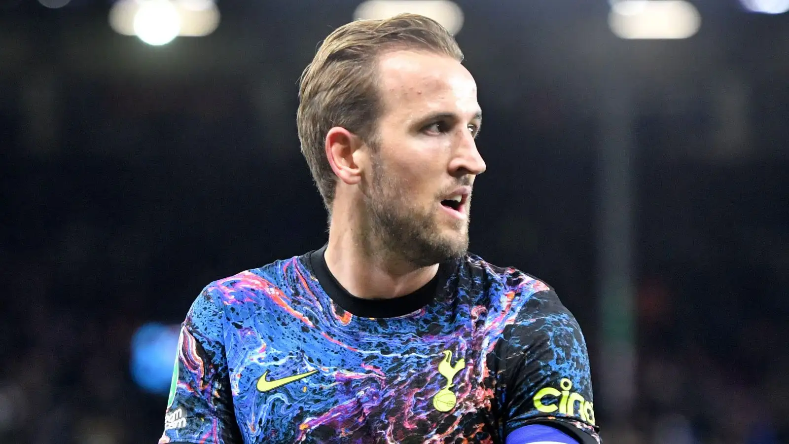 Kane told to leave Spurs