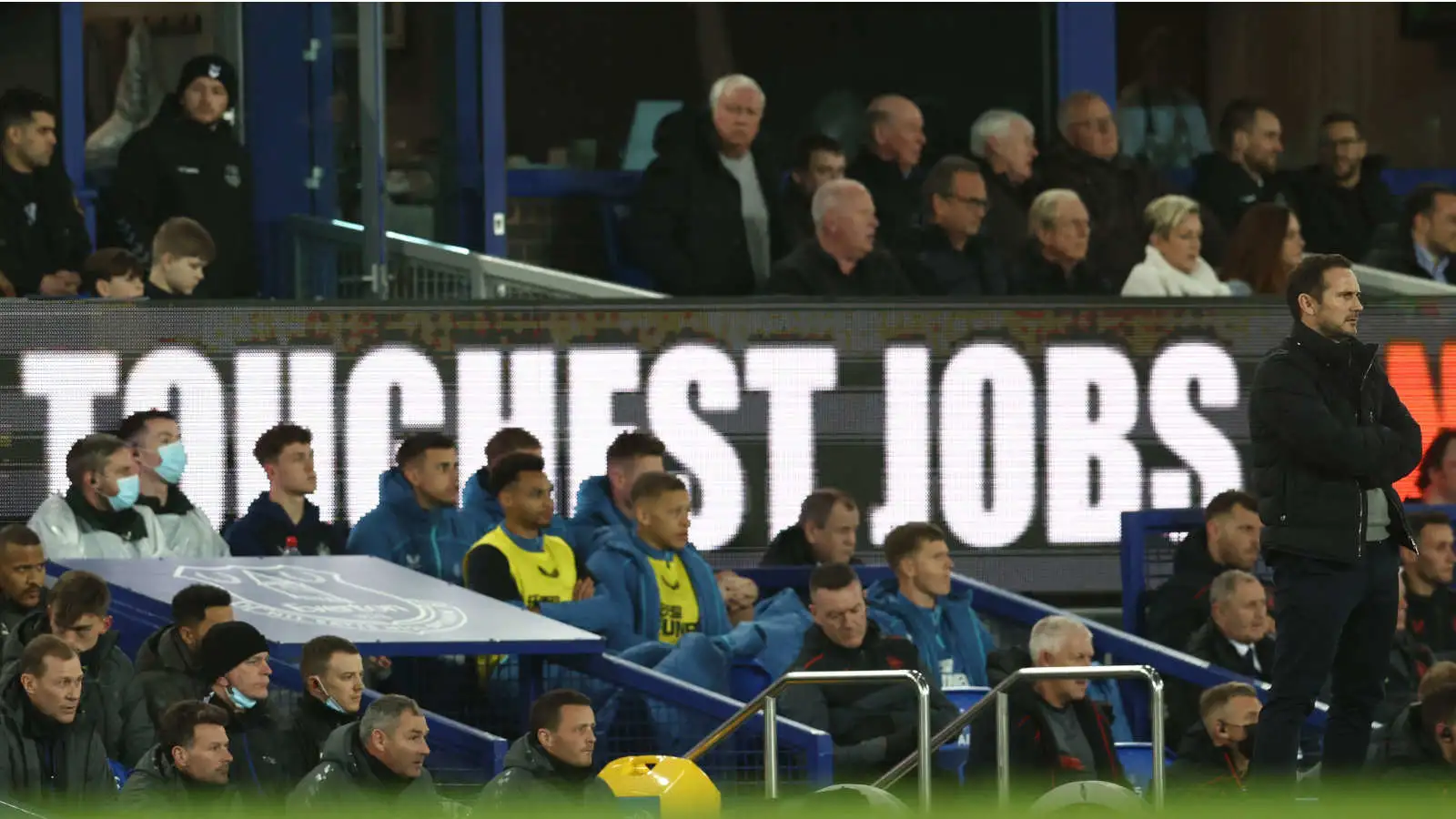 Frank Lampard managing Everton during the 2021/22 season