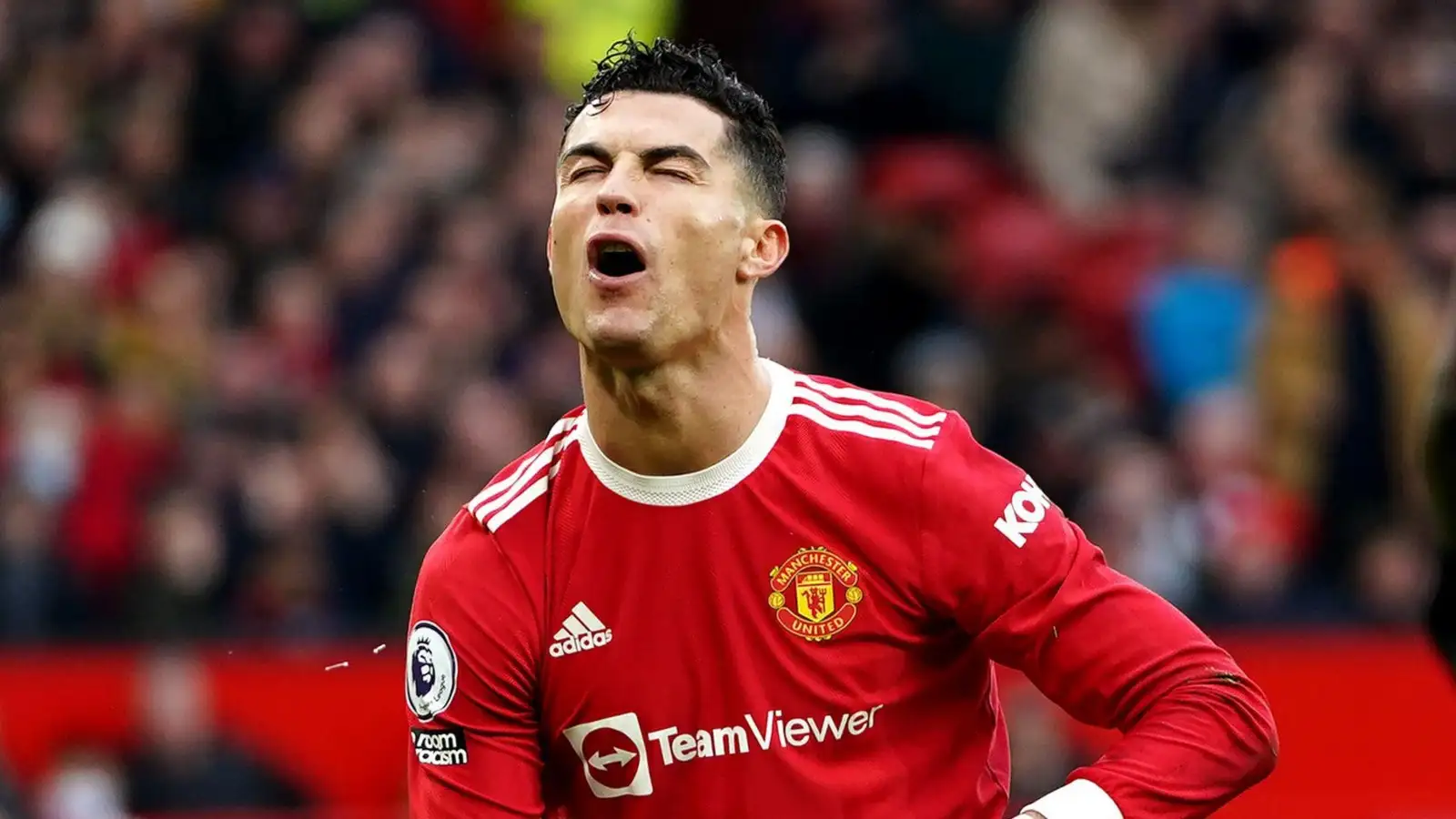 Cristiano Ronaldo, shirt sales record, number seven jersey, Manchester  United, transfer fee, buy, news