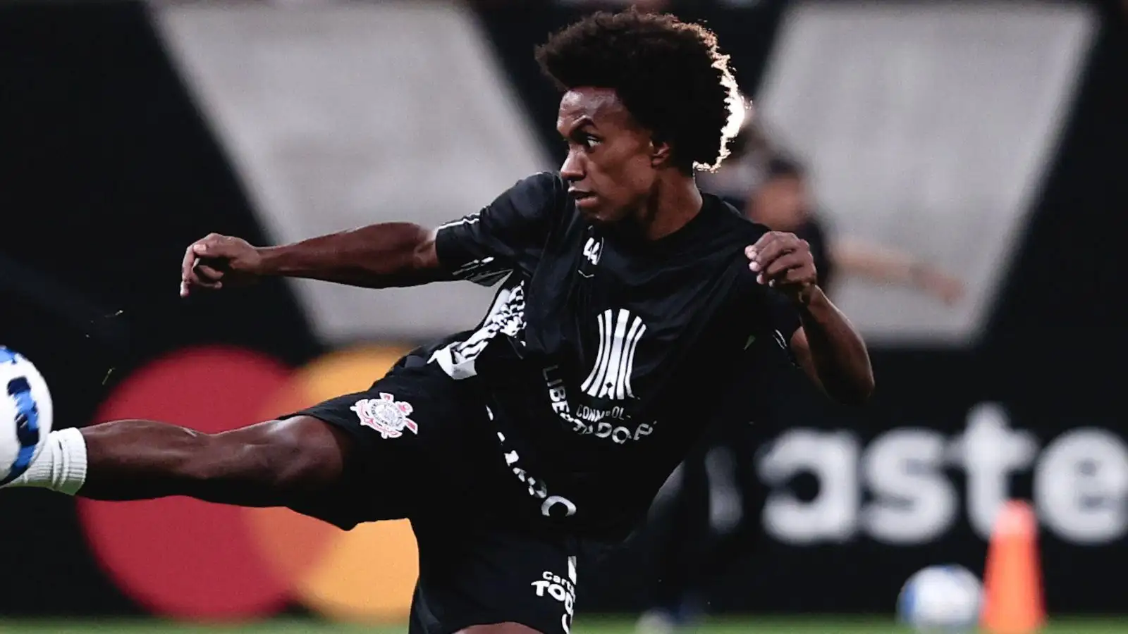 Fulham interested in Willian