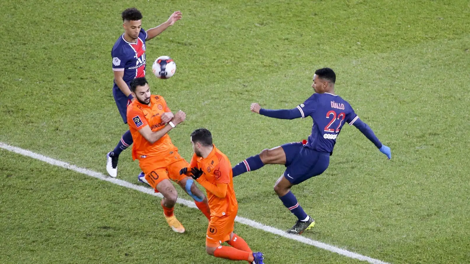 West Ham put PSG duo ‘on shortlist’ to replace £17m Fulham-bound defender