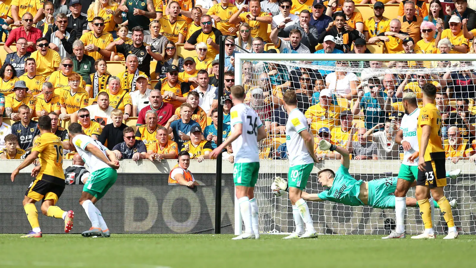 Wolves frustration grows after Saint-Maximin denies Lage’s side at the death
