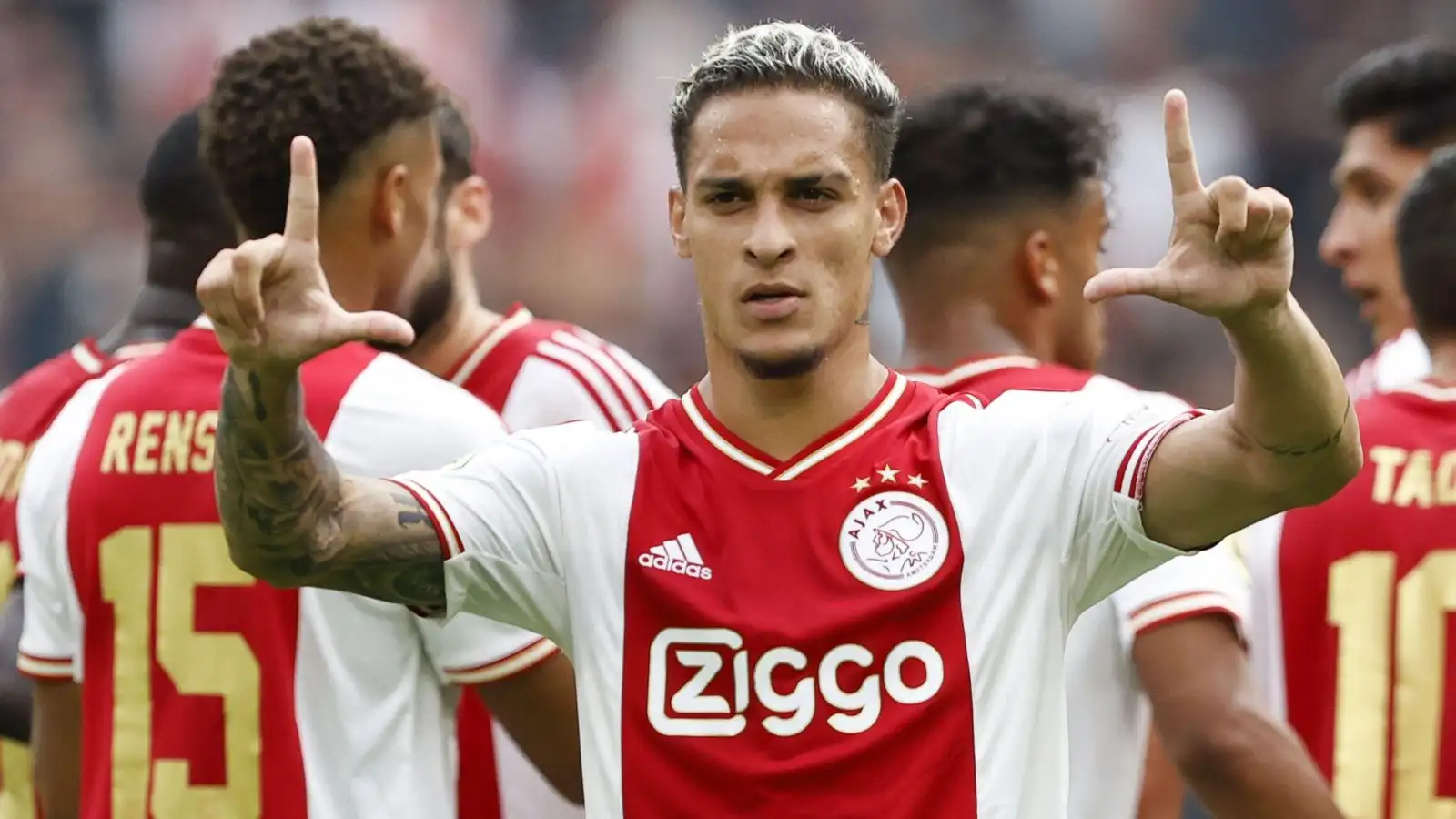 Why Manchester United fans shouldn’t care about spending €180m on two players…