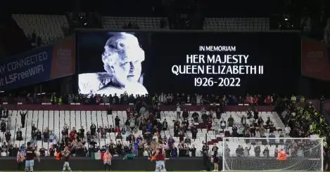 West Ham pay tribute to Her Majesty The Queen