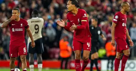 Ferdinand hits back at Van Dijk after the Liverpool star criticised views of former players