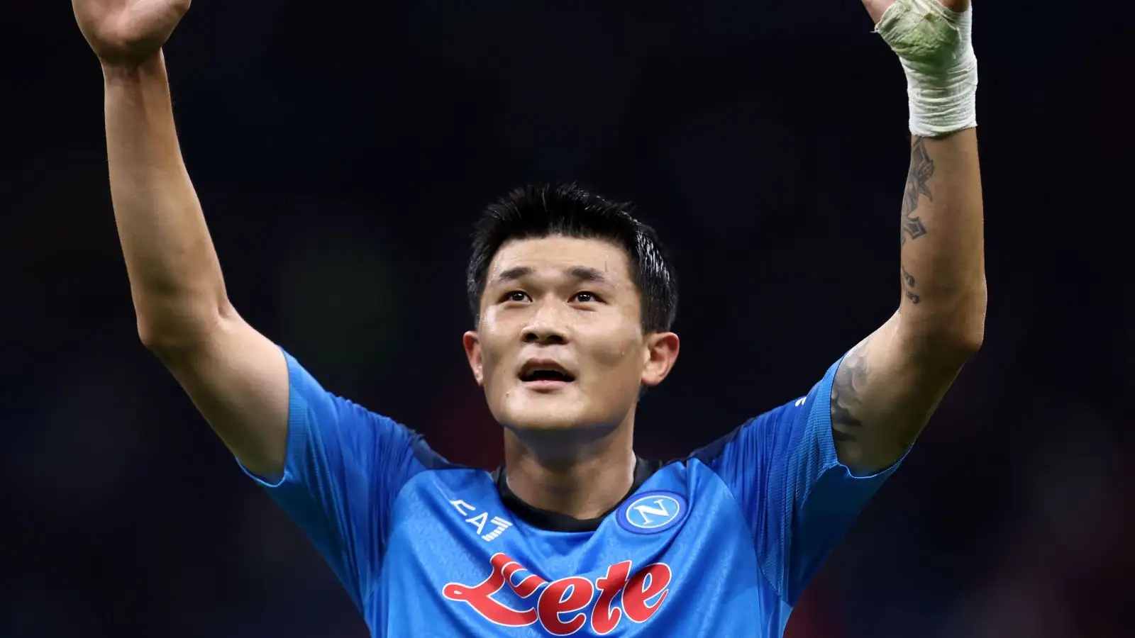 Man Utd ‘return to the fray’ for La Liga star as Napoli line up replacement for €45m Ten Hag target