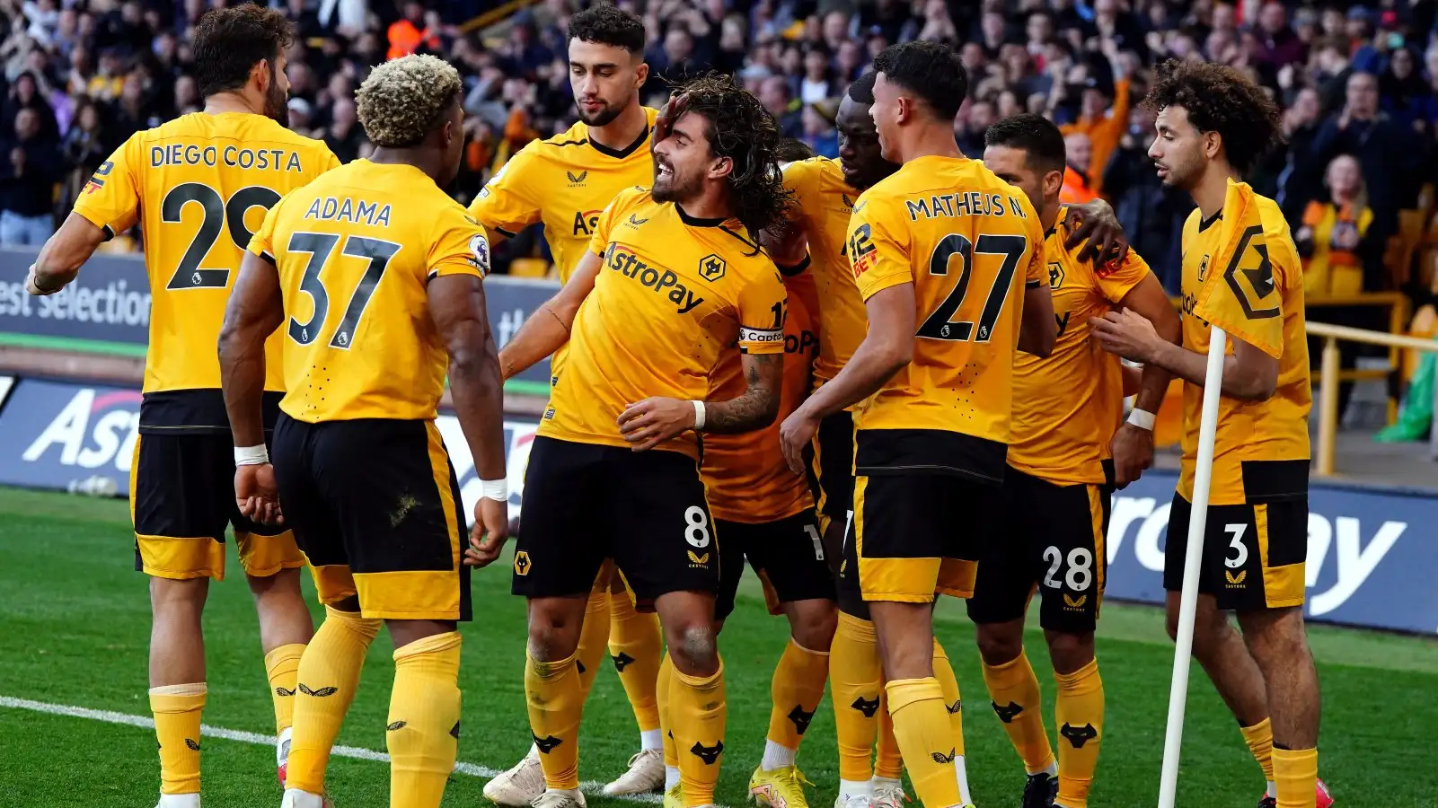 Muita luta, pouca arte. Wolves e Nottingham não saem do empate