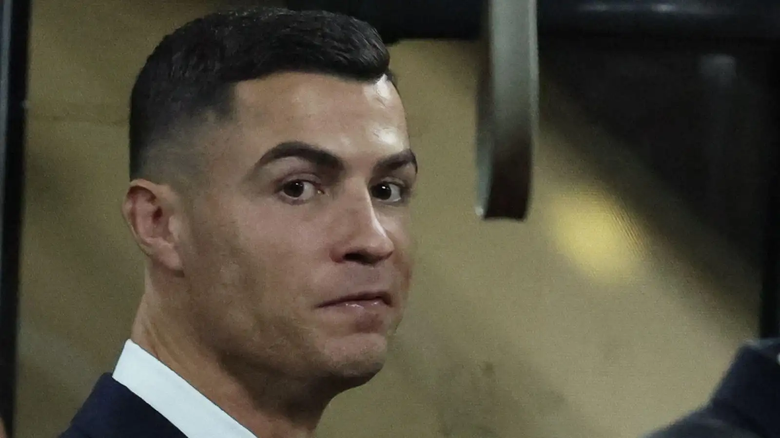 ‘Alarming’ Benzema injury ‘opens door’ to Ronaldo return to Real Madrid; Chelsea ‘clean their hands’