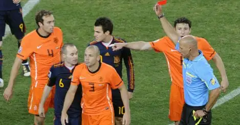 Ex-Netherlands man reveals he ‘wanted to attack’ referee Howard Webb in 2010 World Cup final