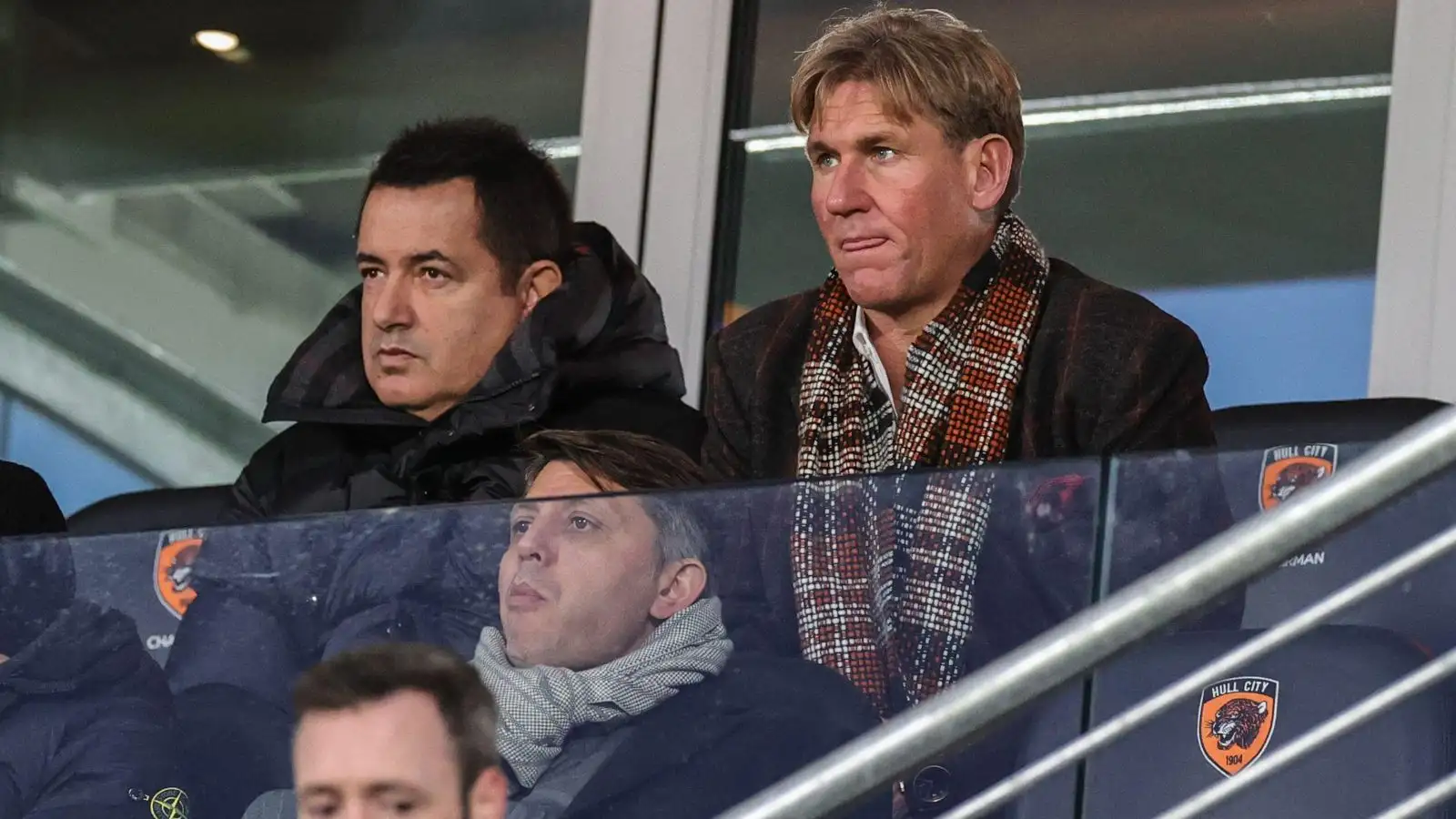 Jordan sensationally calls on ‘old town crier’ Neville to break ‘silence’ on Man Utd, Qatar bid