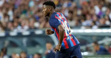 Arsenal ‘call’ Man Utd target’s agent with ‘door open’ to £44m transfer away from Barcelona