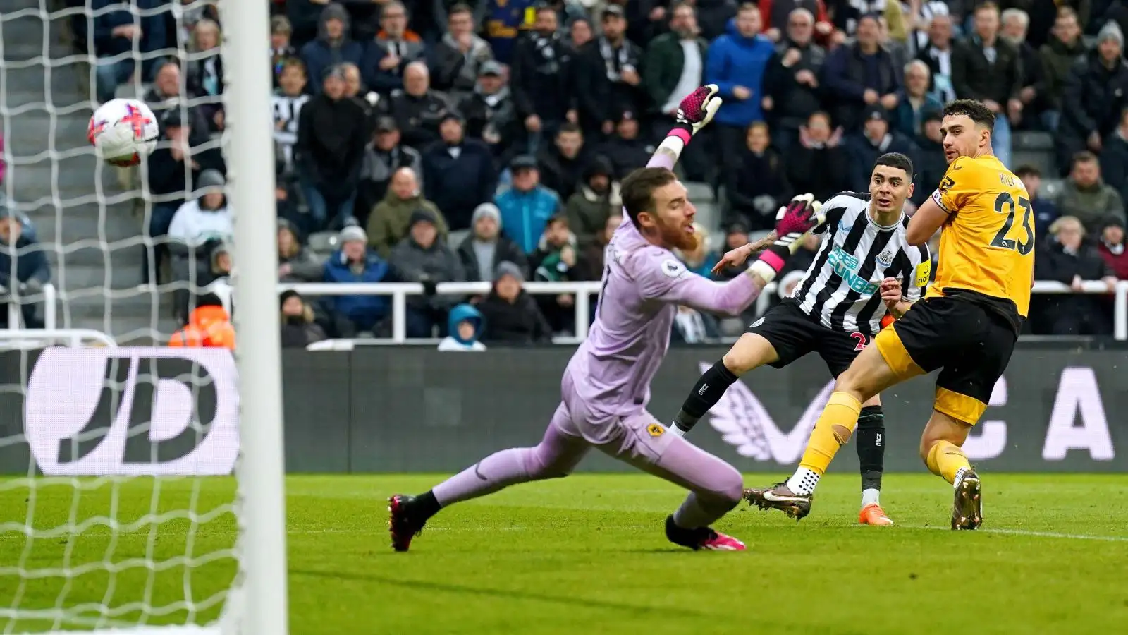 Newcastle 2-1 Wolves: Almiron returns to claim vital win in Champions League push