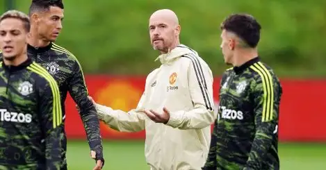 Dutch legend ‘surprised’ by Ten Hag claims ‘controversial episode’ won over Man Utd players