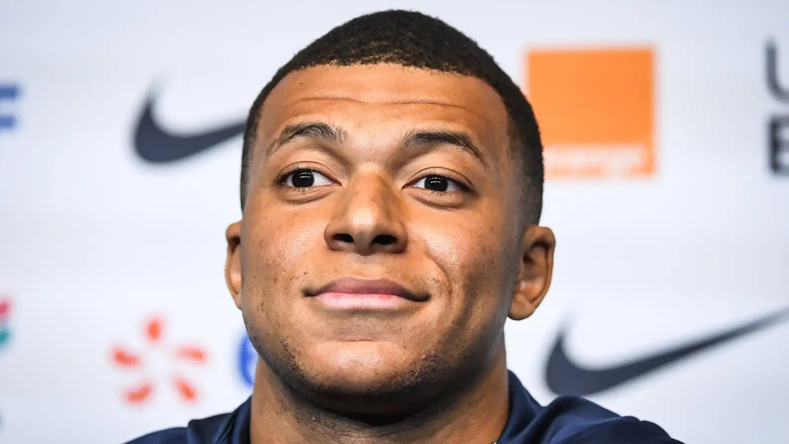 Mbappe bigs up pair of Man Utd targets on opposite sides as France take