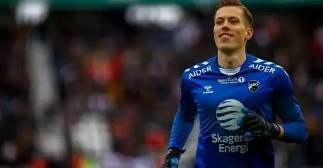 Report reveals Man Utd budget for new keeper as two targets are named in ‘most likely outcome’