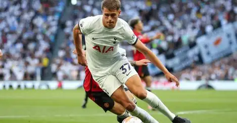 Tottenham defender Micky van de Ven