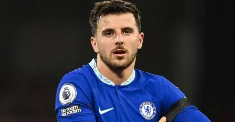 ‘Unhappy’ Man Utd slam Chelsea over Mount ‘strategy’; Murtough has ‘four other midfield targets to turn to’