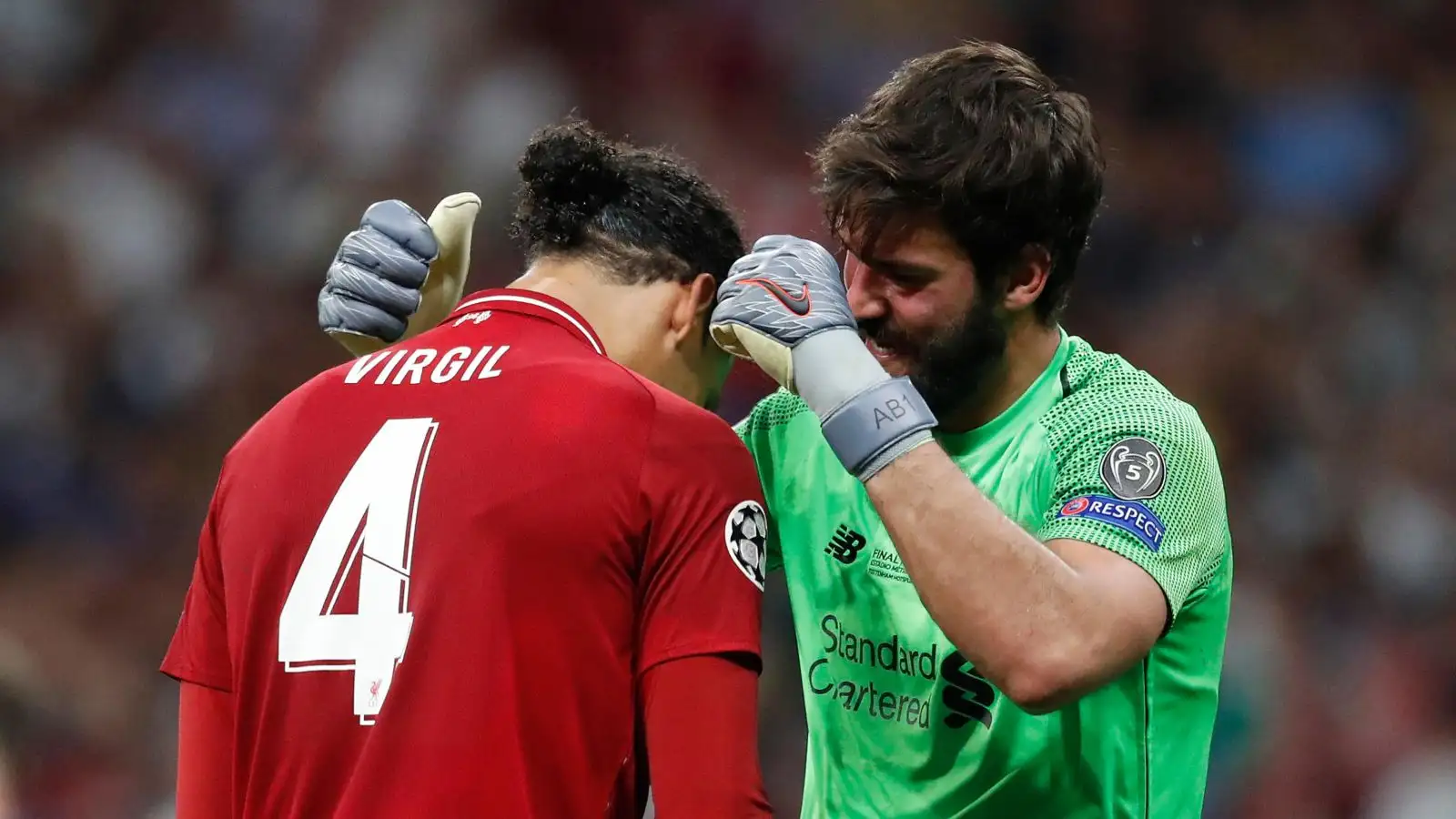 Liverpool provide 1.24bn euro transfer lesson 1 Liverpool gamers Virgil van Dijk and also Alisson after the Champs League last