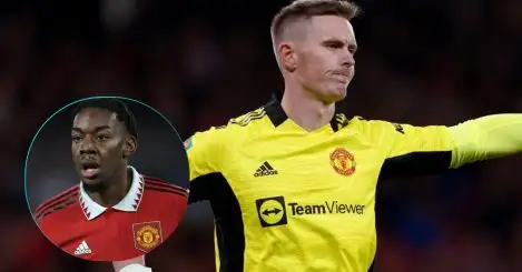 Nottingham Forest submit two bids for Man Utd duo with loan proposal a possible blow for Ten Hag