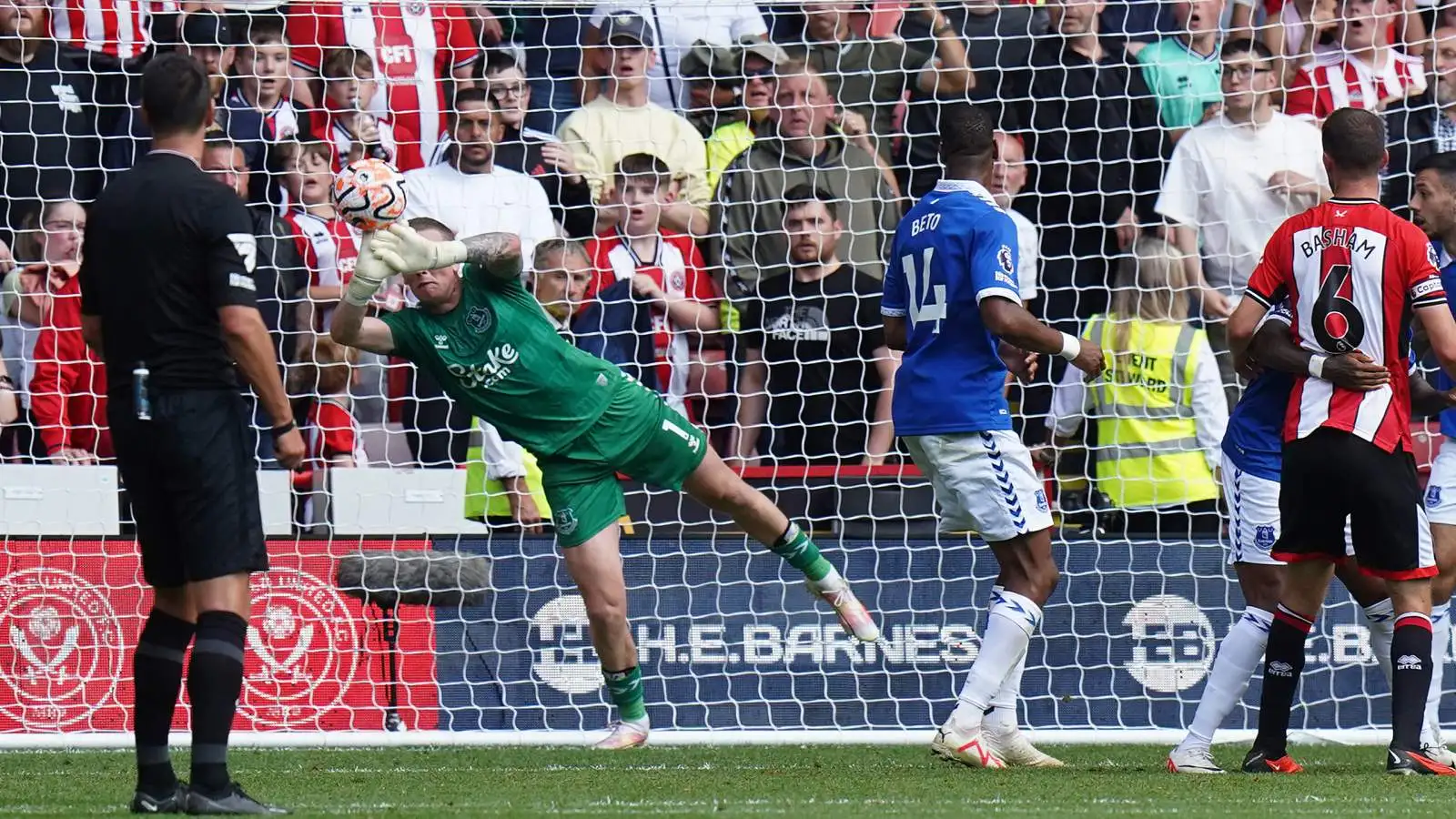 Archer and Beto offer reason for cheer but Sheffield United and Everton remain winless and fragile