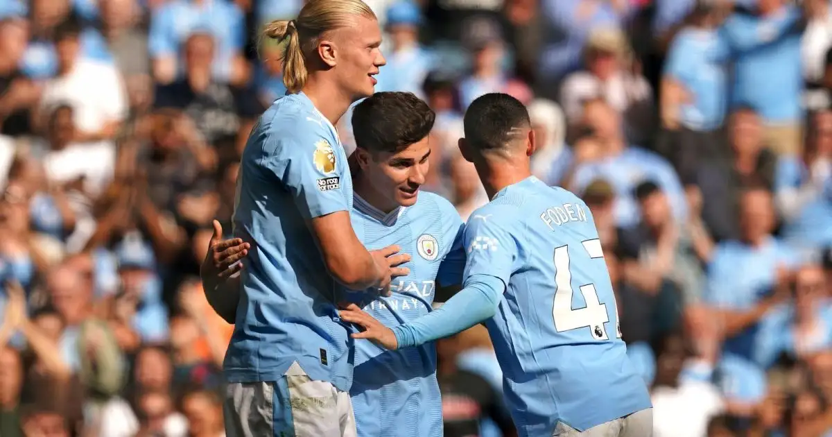 Superb Julian Alvarez goal vs Fulham takes Man City striker to 15