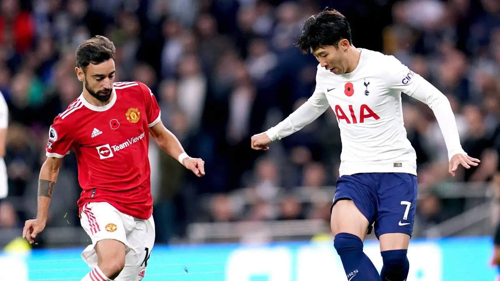 Manchester United's Bruno Fernandes 'rejected big-money offers