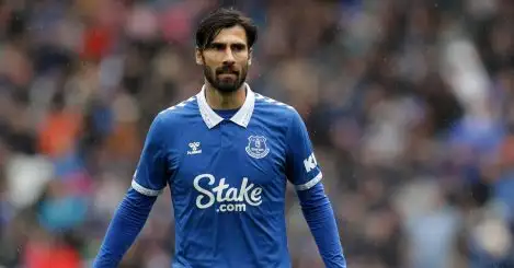 Sean Dyche to offload unwanted Everton star in the next few days, with European giants ‘interested’