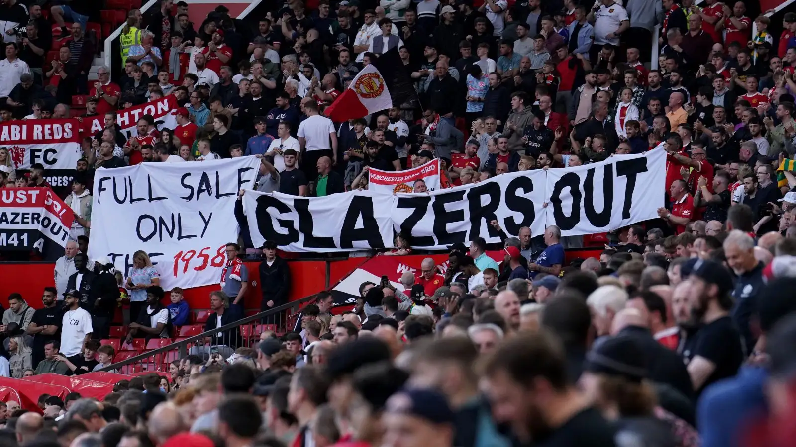 Manchester United protest against the Glazers' ownership.
