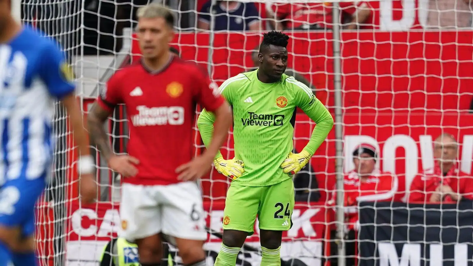 Ex-Man Utd star urges Ten Hag to drop 'unnecessary buy' for £4.3m man who deserves a 'chance' 5 c?url=https%3A%2F%2Fd2x51gyc4ptf2q.cloudfront.net%2Fcontent%2Fuploads%2F2023%2F10%2F01120813%2FMan United star Andre Onana