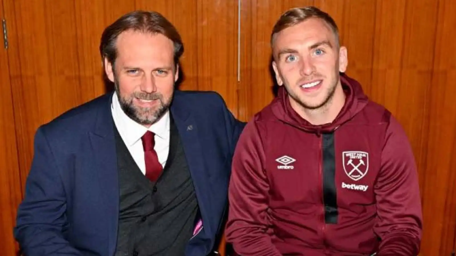Jarrod Bowen pens new deal until 2030 as West Ham star targets more glory with club 5 c?url=https%3A%2F%2Fd2x51gyc4ptf2q.cloudfront.net%2Fcontent%2Fuploads%2F2023%2F10%2F08194203%2Fjarrod bowen west ham october 2023 1