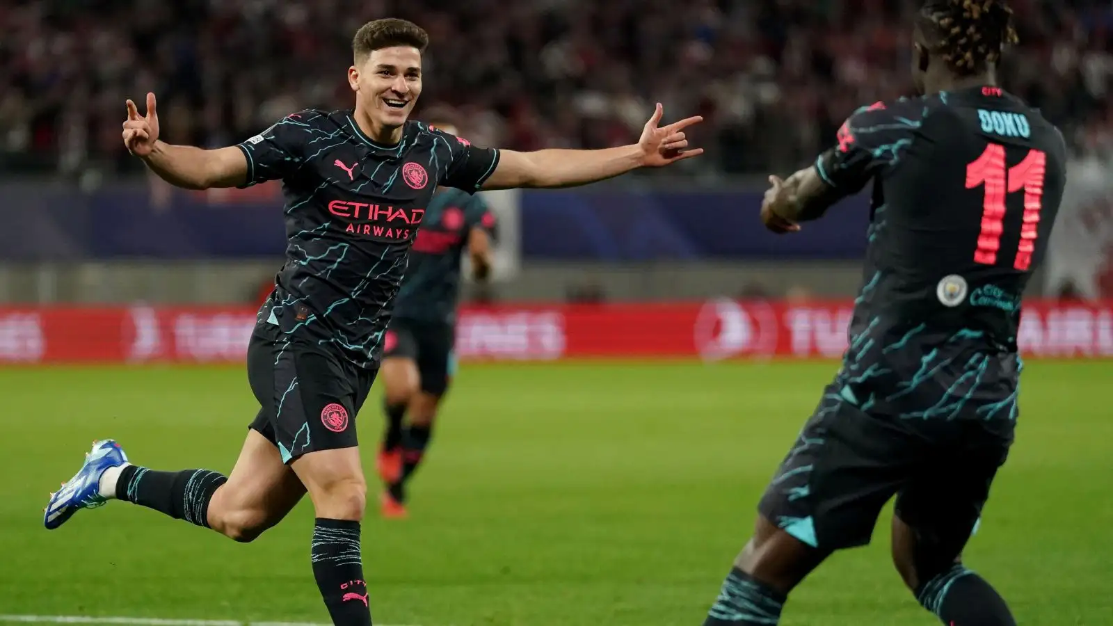 Barcelona 'attentive' to City star 'overshadowing' Haaland amid talk of shock £43m release clause 4 c?url=https%3A%2F%2Fd2x51gyc4ptf2q.cloudfront.net%2Fcontent%2Fuploads%2F2023%2F10%2F17201008%2FJulian Alvarez Barcelona F365